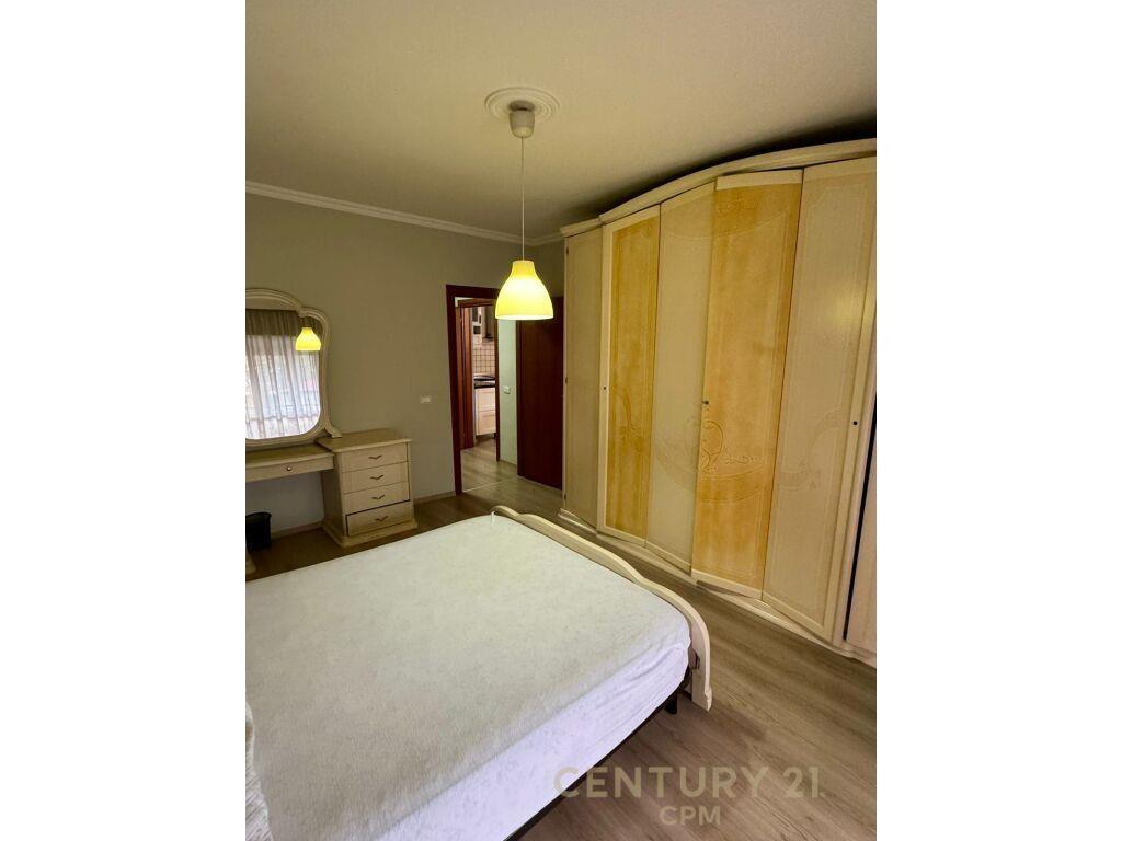 Jepet me Qira Apartament 2+1 800 € smart100148