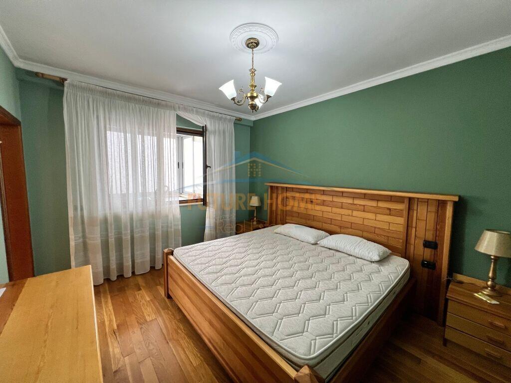 Qera, Apartament 3+1+2, Rruga e Kavajes prane “Condor center