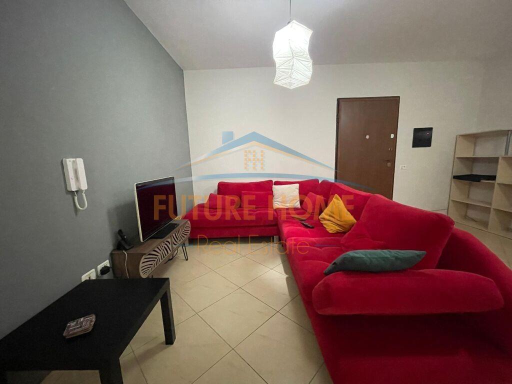 Qera, Apartament 2+1+Parkim, Kopshti Botanik