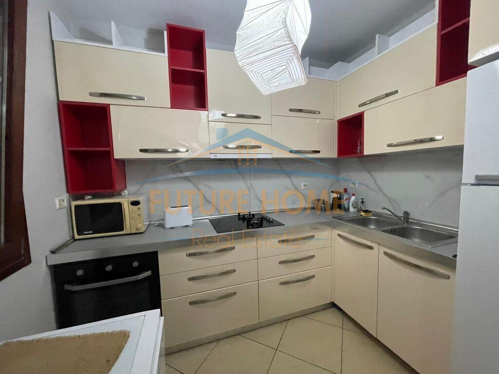 Qera, Apartament 2+1+Parkim, Kopshti Botanik