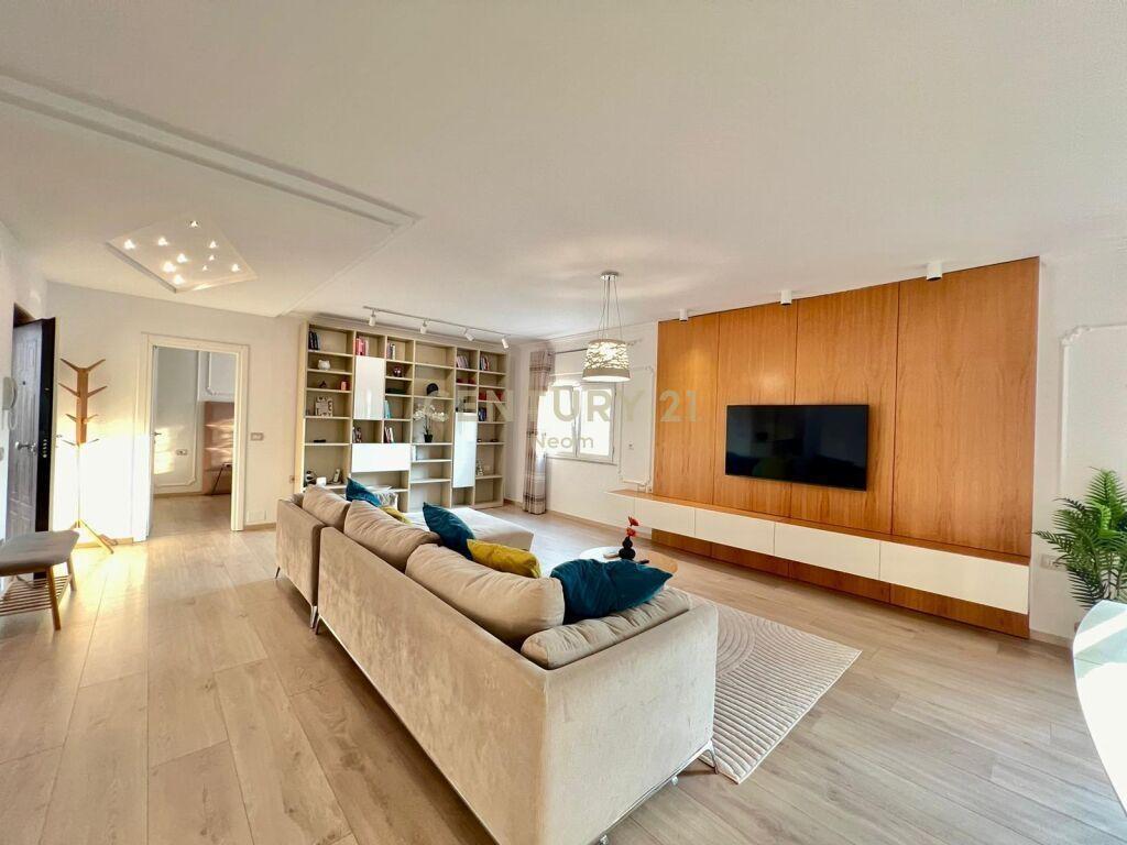 QIRA, APARTAMENT MODERN 2+1, SHESHI WILSON ‼️