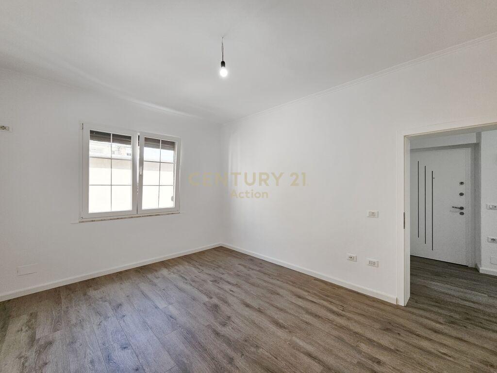 RRUGA E KAVAJES 21-DHJETORI SHESIM APARTAMENT 2+1!