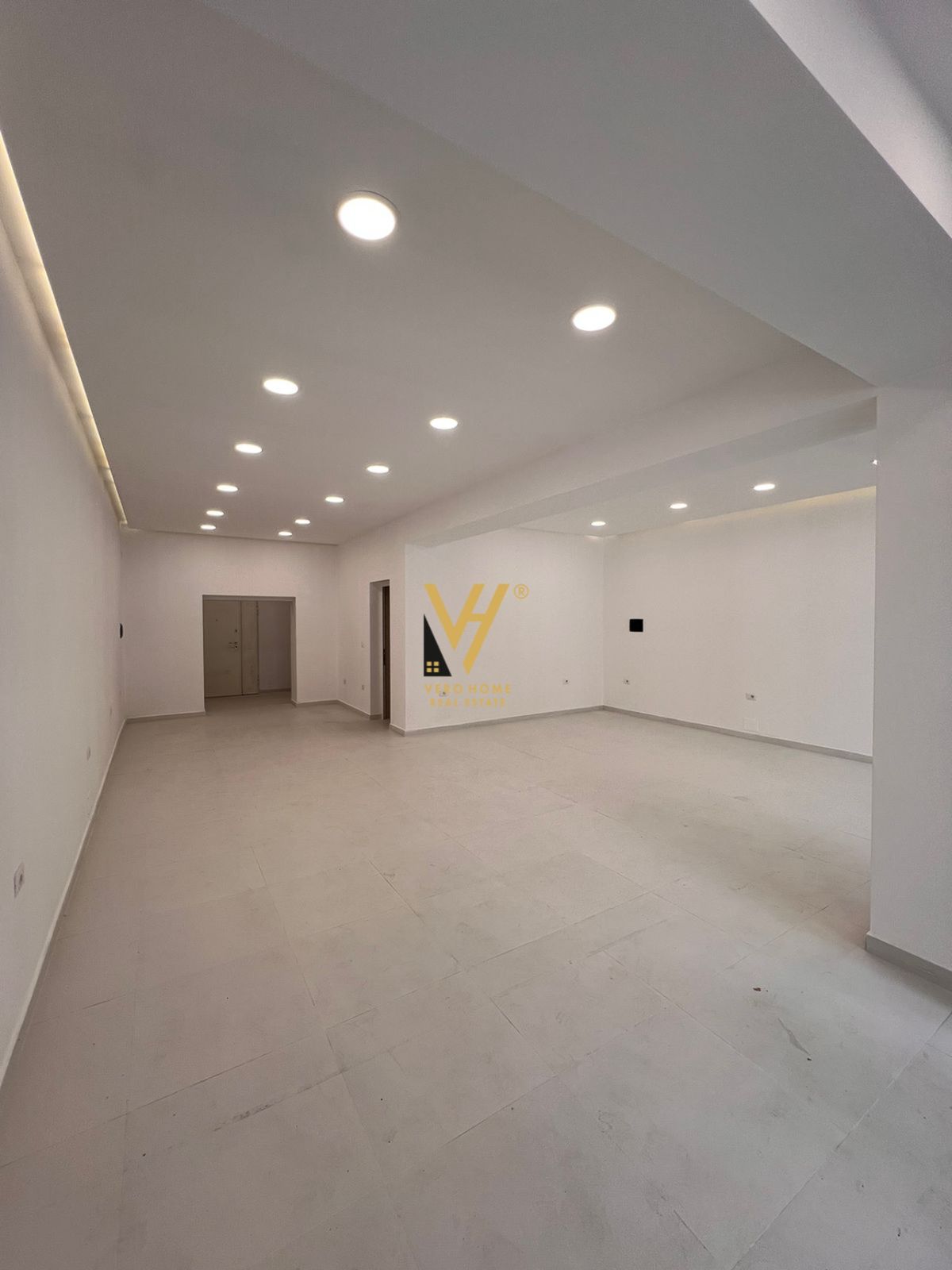 DYQAN 83 M2 NE VASIL SHANTO 2.300 EURO