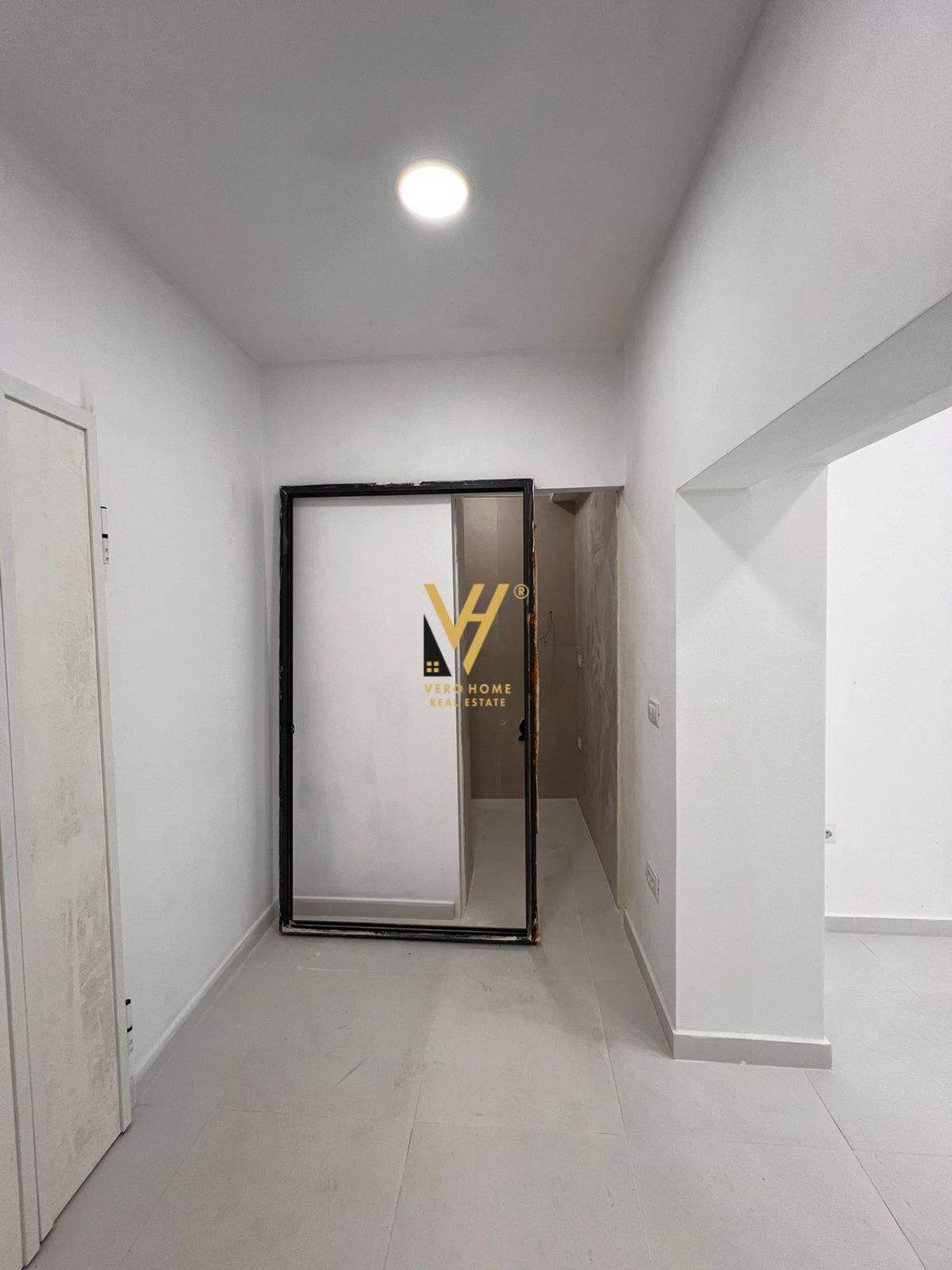 DYQAN 83 M2 NE VASIL SHANTO 2.300 EURO