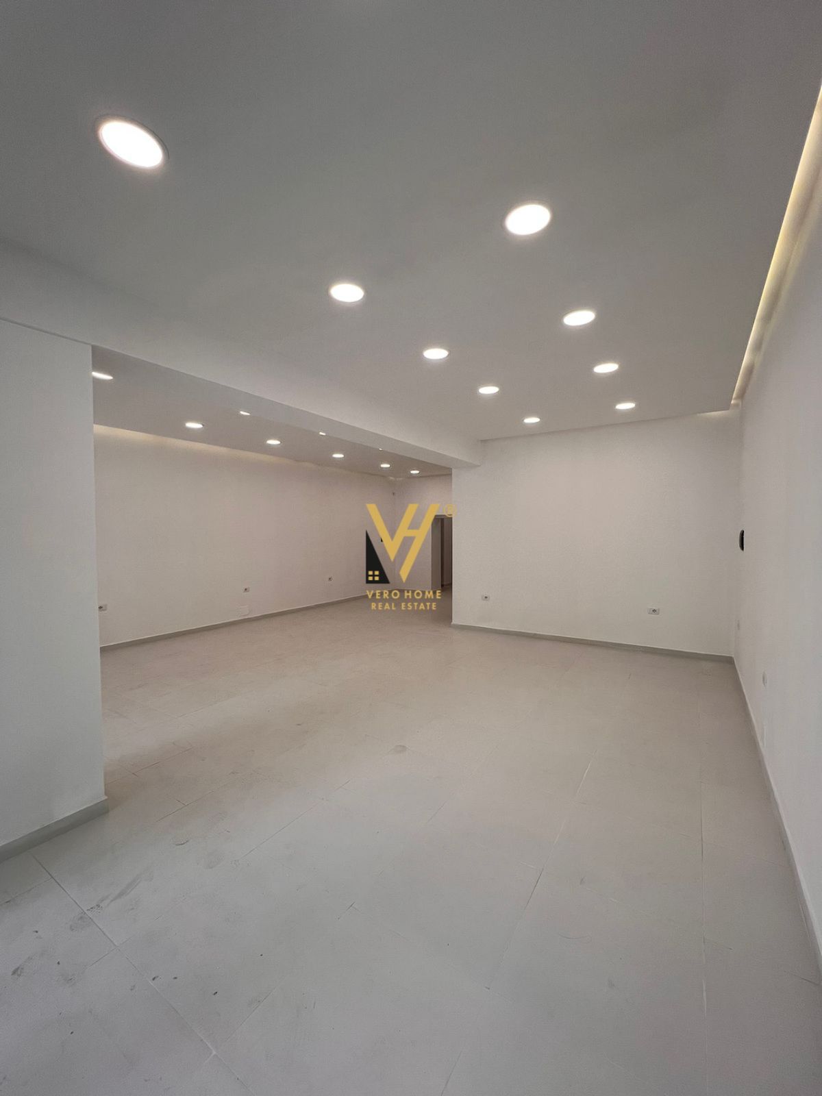 DYQAN 83 M2 NE VASIL SHANTO 2.300 EURO