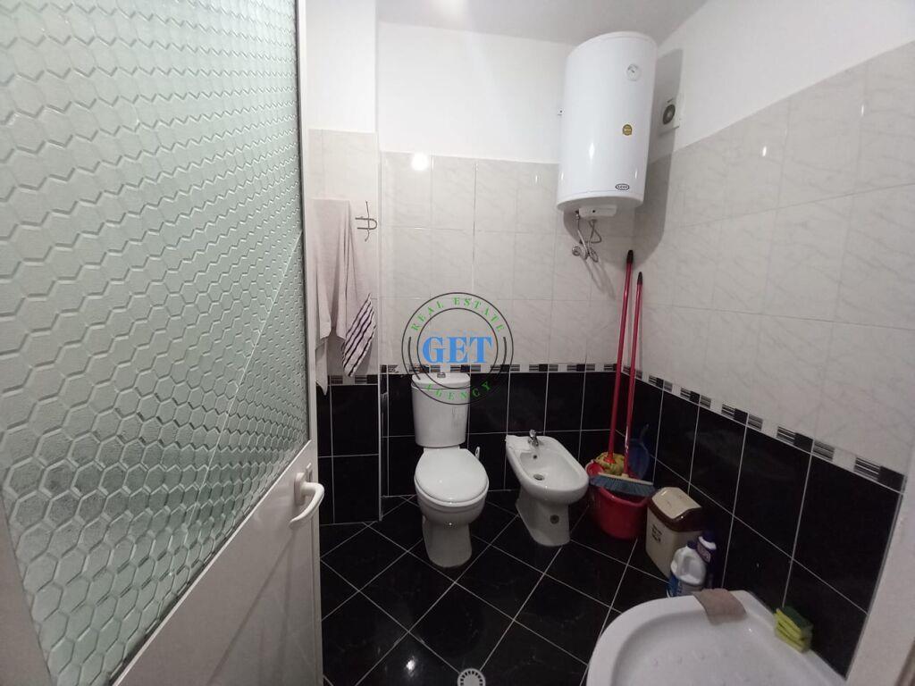 Qira, Apartament 3+1, UKD, Durres.