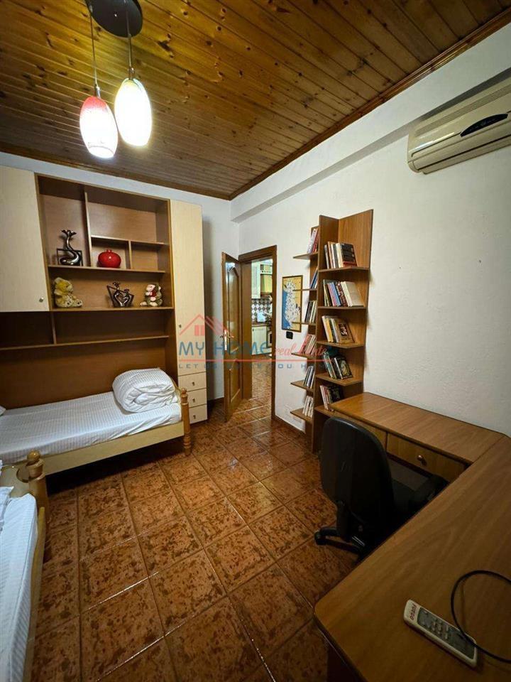 Apartament 2+1 me qera Qender
