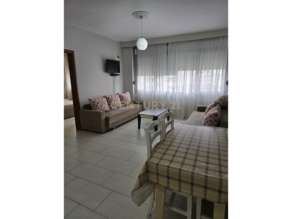 JEPET ME QIRA APARTAMENT 1+1 NE PLAZH!