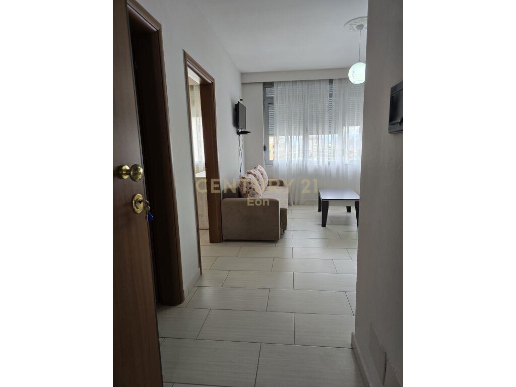 JEPET ME QIRA APARTAMENT 1+1 NE PLAZH!