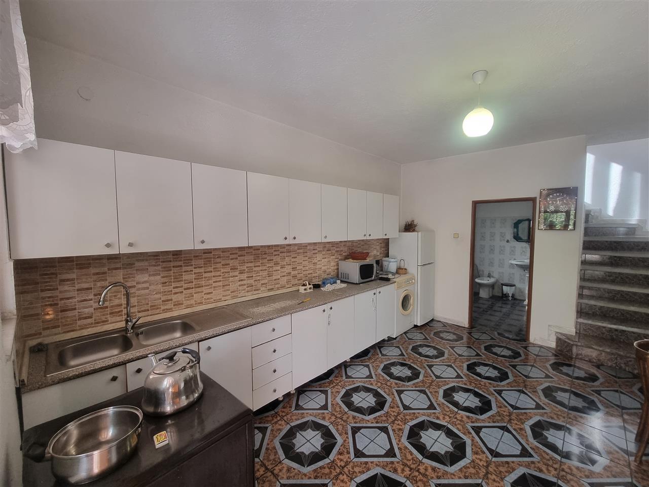 OKAZION! VILE 2 KATSHE ME QERA