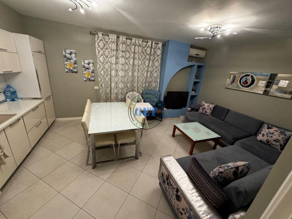 Qira, Apartament 1+1 Me Pamje Deti, Plazh, Durrës.