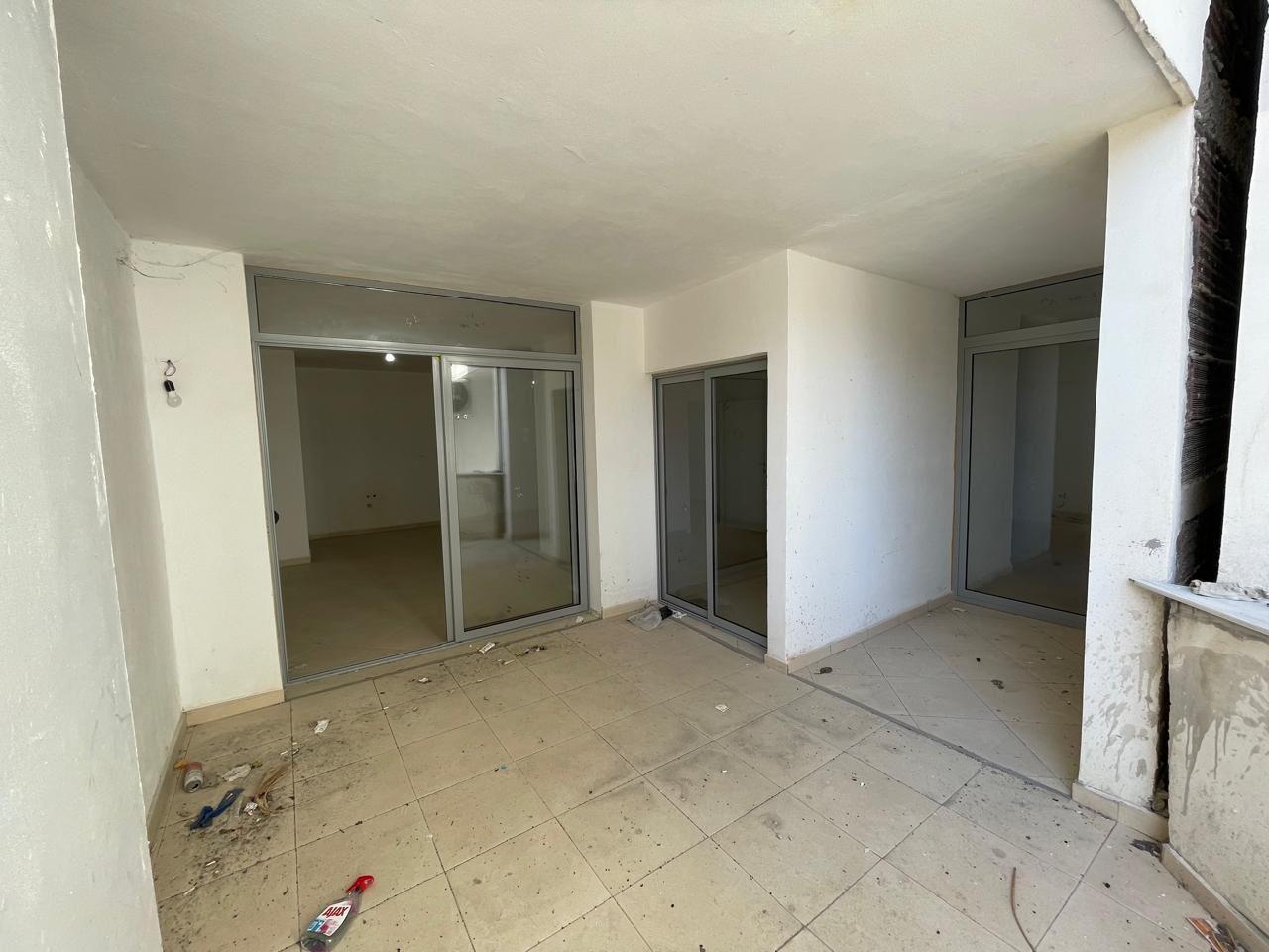 SHITET 2+1 TEK STACIONI TRENIT