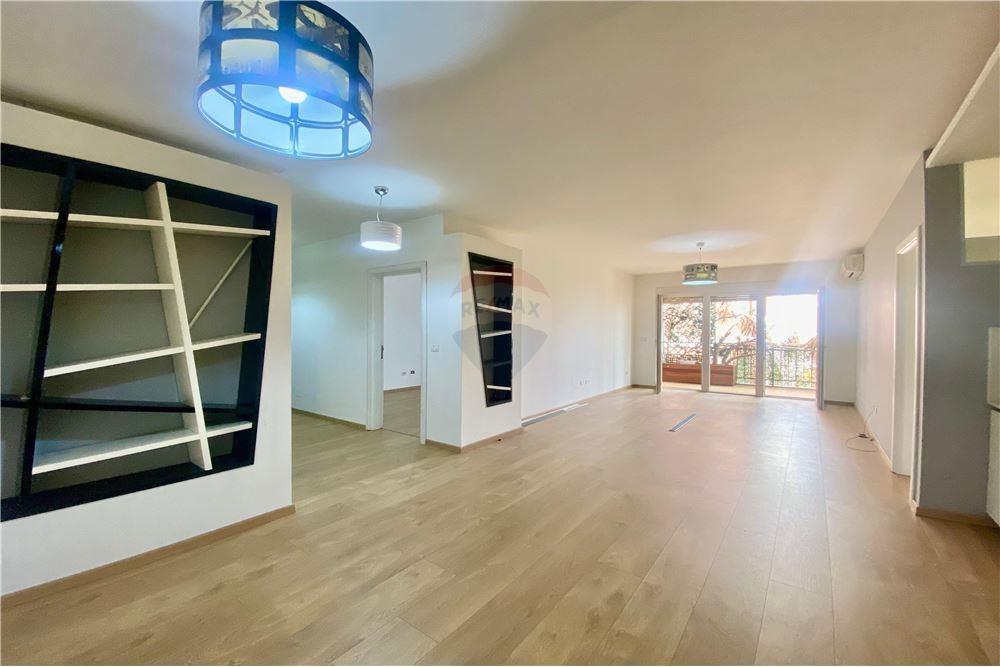 APARTAMENT 3+1+2 PER SHITJE TE RRUGA E ELBASANIT