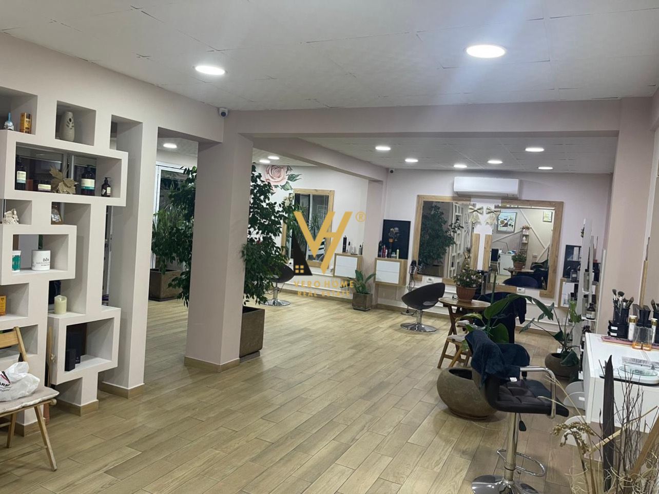 DYQAN 130M2 ME QERA TE RRUGA PJETER BUDI 1.000EURO