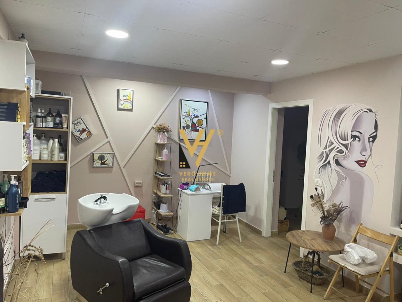 DYQAN 130M2 ME QERA TE RRUGA PJETER BUDI 1.000EURO