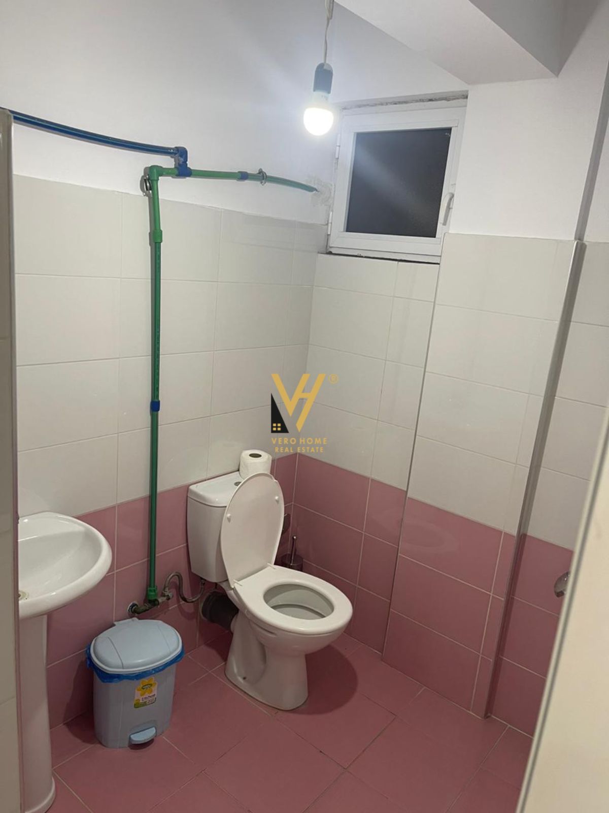 DYQAN 130M2 ME QERA TE RRUGA PJETER BUDI 1.000EURO