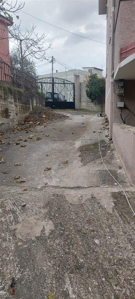 Jepet Hyrje me Qera 2+1 ne nj Vil 2 katshe afer News 24