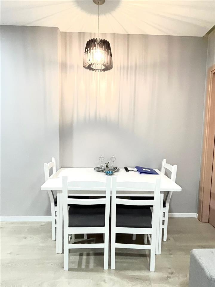 Jepet me qira apartamen2+1 me pamje nga Deti/ Tropikal plepa