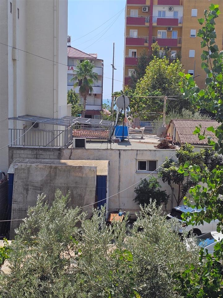 OKAZION Shitet apartament 2+1+2