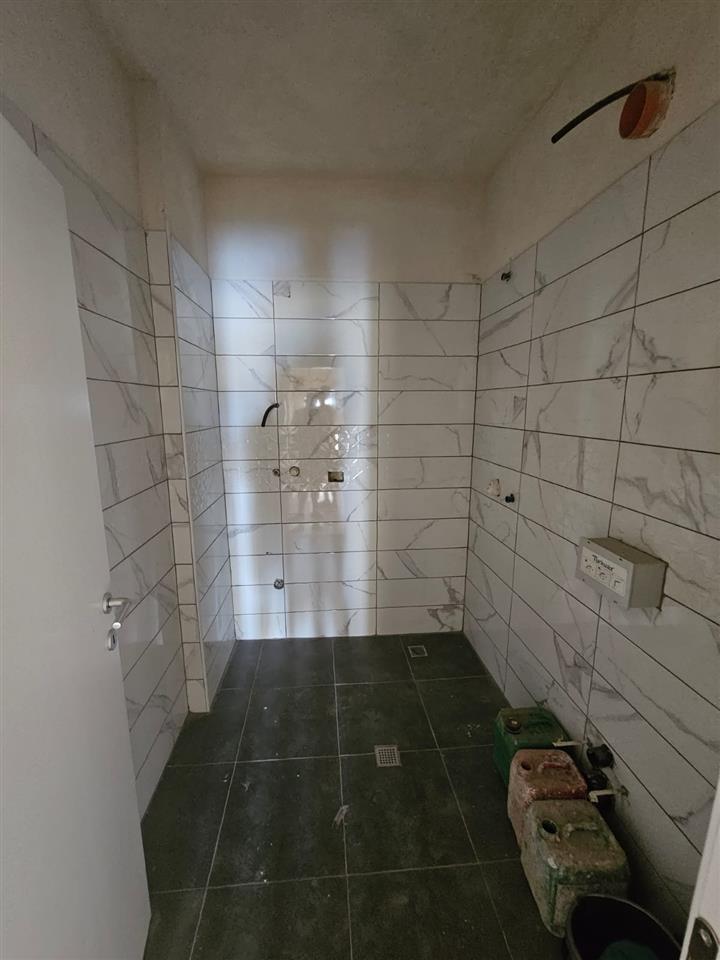 OKAZION Shitet apartament 2+1+2