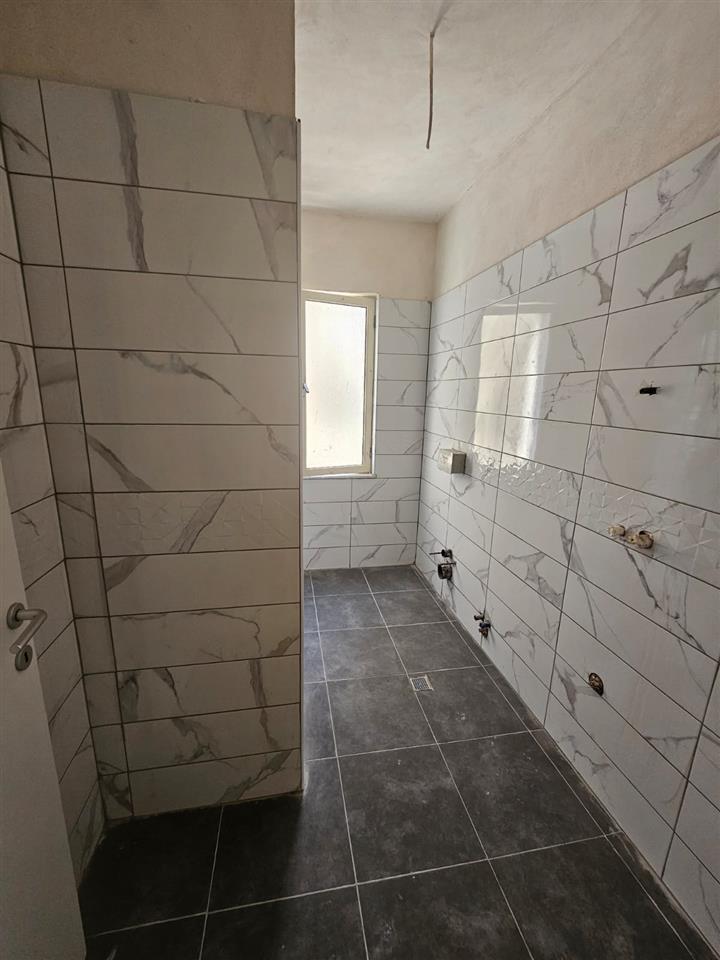 OKAZION Shitet apartament 2+1+2