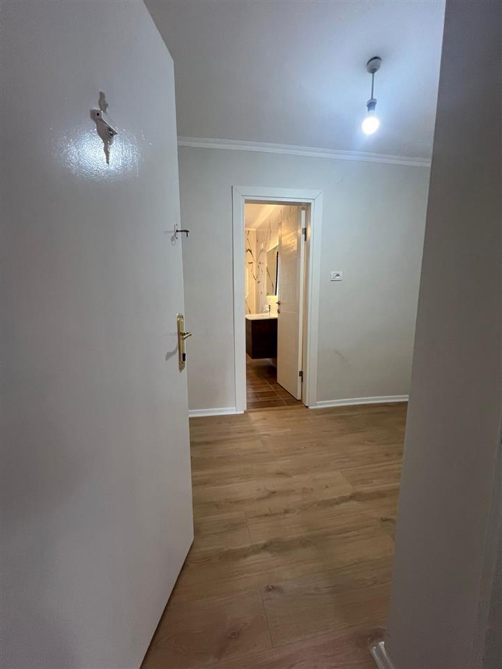 Shitet, Apartament 1+1, Rruga Ferit Xhajko