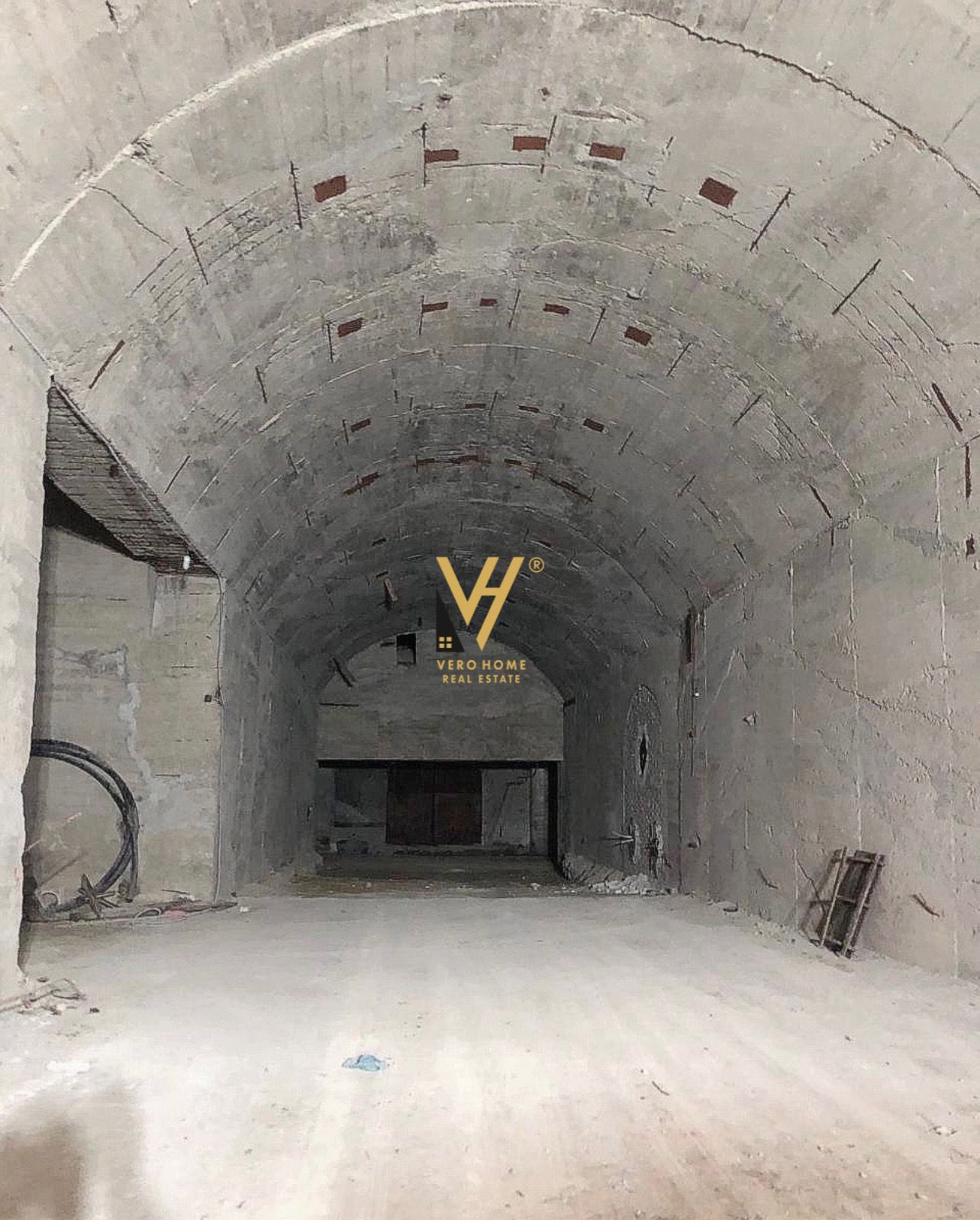 TUNEL 6000 M2 NE SHKOZE 750.000 EURO