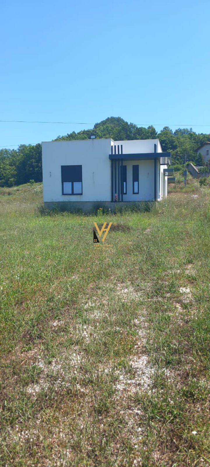 SHITET TOKE + NDERTES 2360 M2 NE PEZE 230.000 EURO