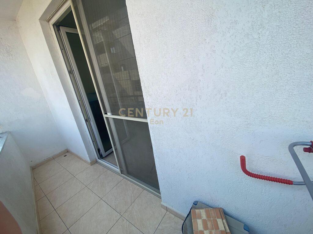 SHITET APARTAMENT 1+1 VIJE E DYTE NE PLAZH!