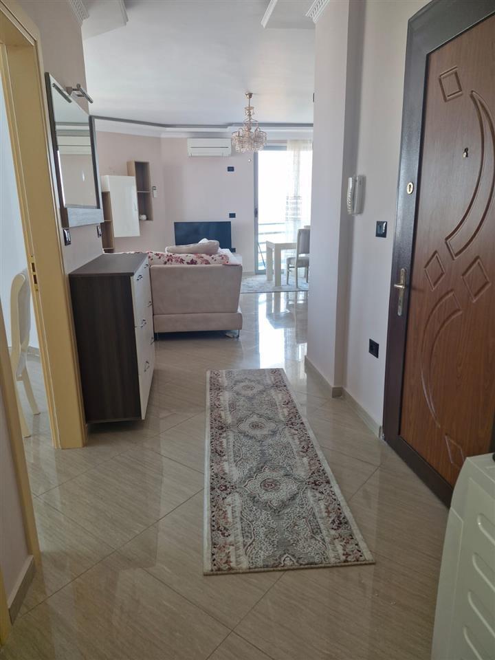 Jepet me qira Super Apartament 2+1+2 afer URT