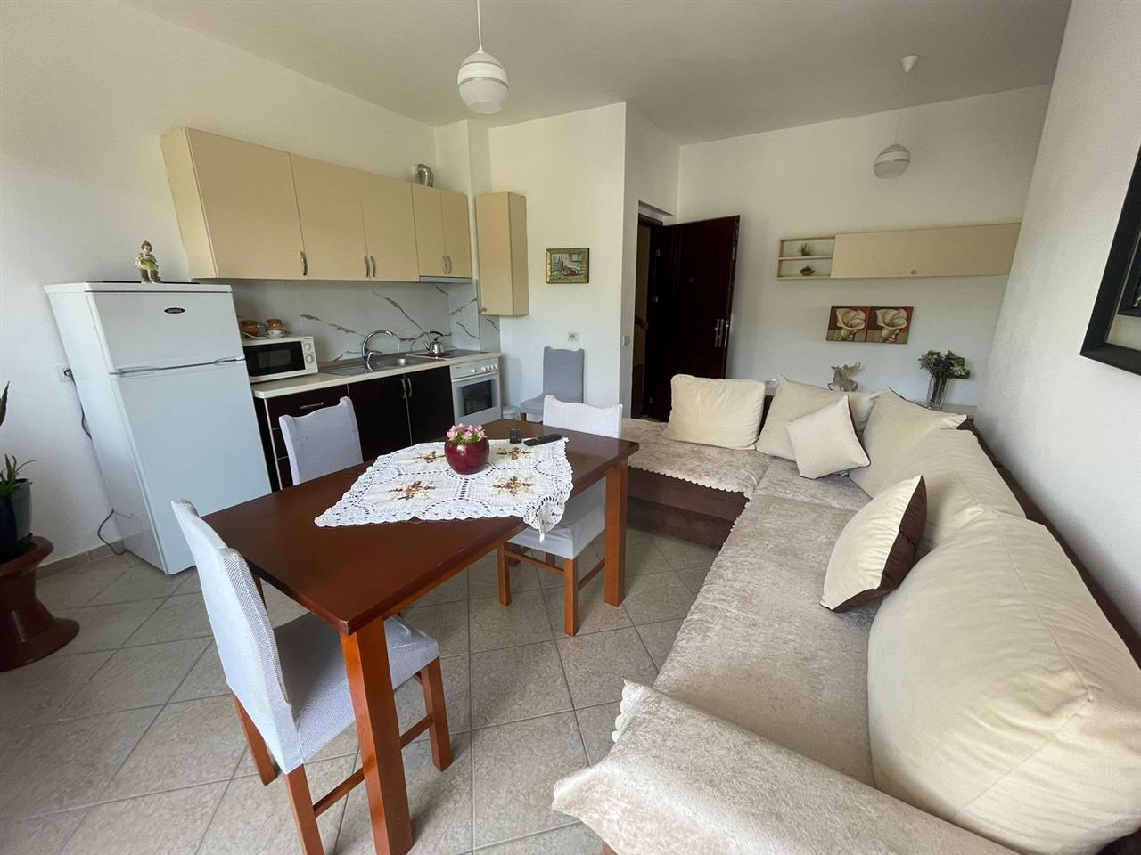 Jepet me Qira Apartament 1+1