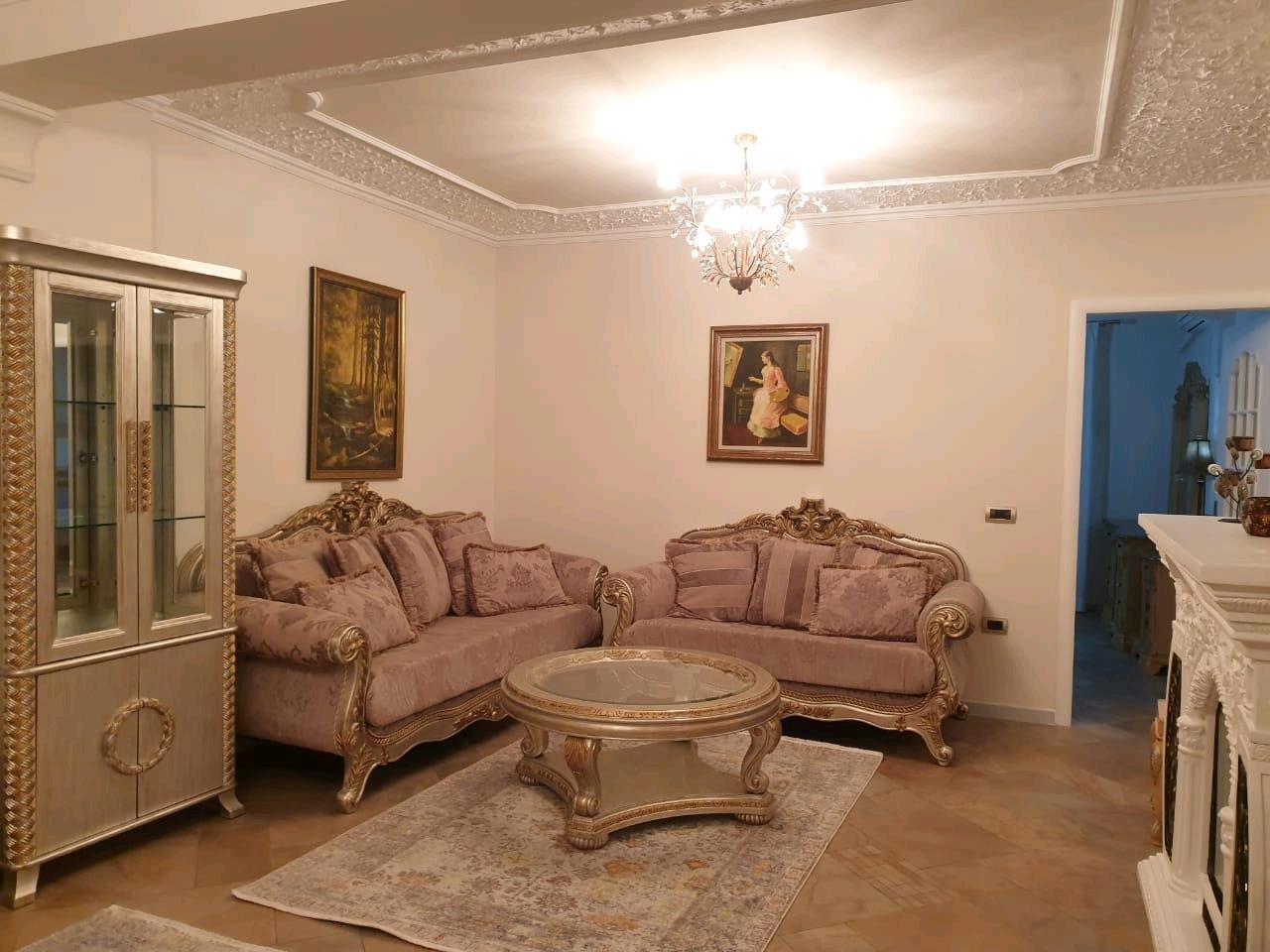 Myslym Shyri jepet me qera apartament 2+1 i mobiluar