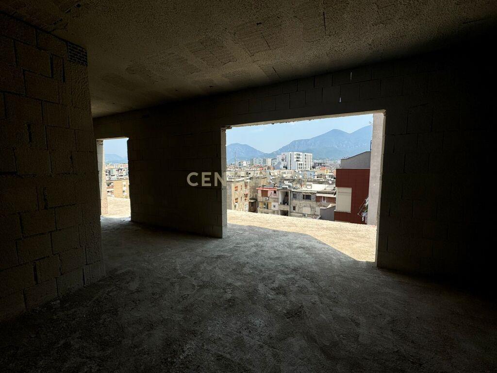 SHESIM APARTAMENT 1+1 ME VERANDË 115,000 € Neom97253