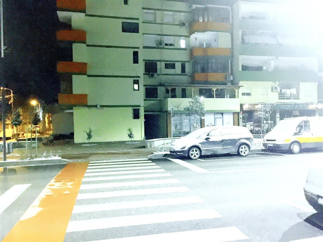 Apartament ▪︎3+1+1▪︎kati 3-te▪︎”15 Tetori Fier”