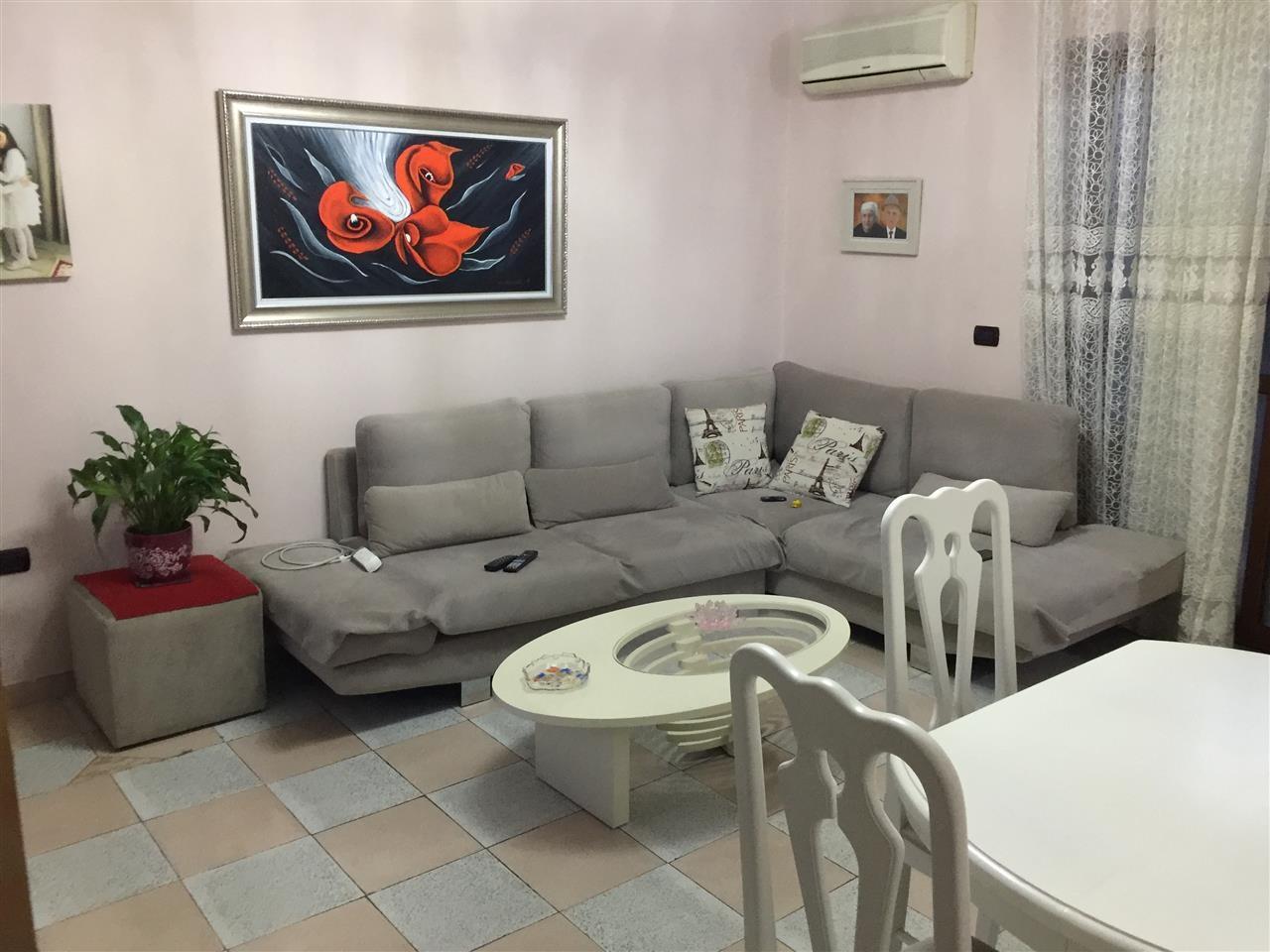 Apartament ▪︎3+1+1▪︎kati 3-te▪︎”15 Tetori Fier”