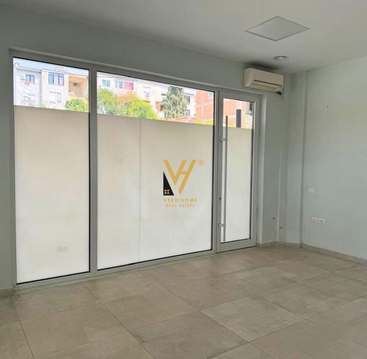 ZYRE 35 M2 TE RRUGA SULEJMAN DELVINA 500 EURO