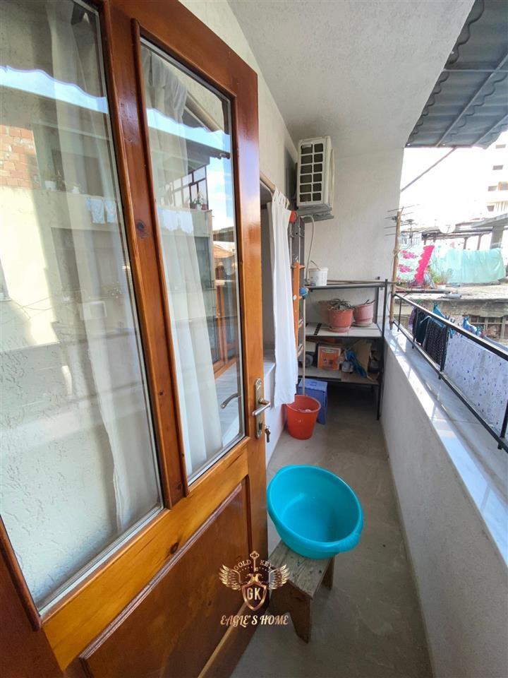 Jepet me Qera• 1+1 me ballkon