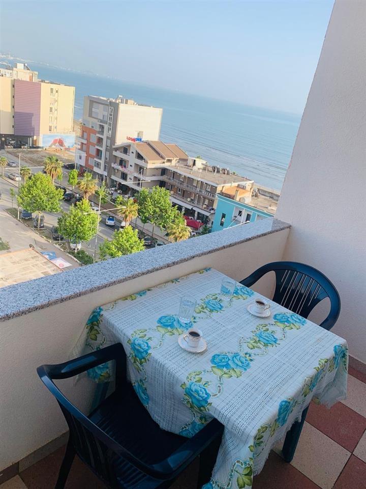 Apartament 1+1 me pamje nga detei