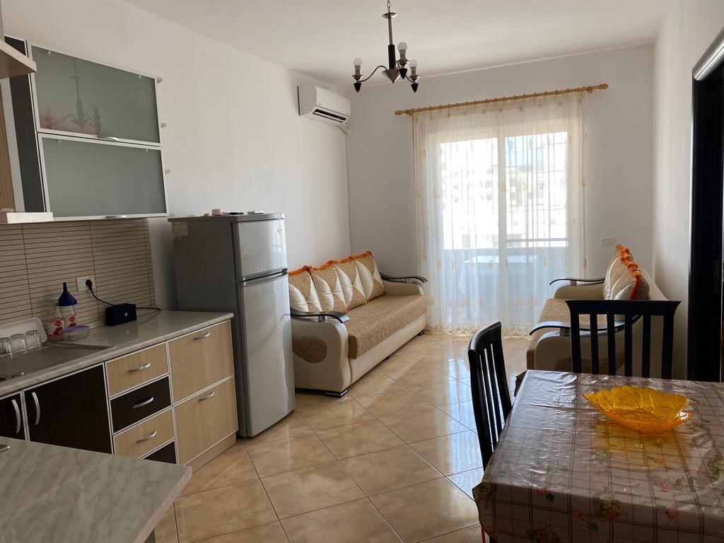 Apartament 1+1 me pamje nga detei