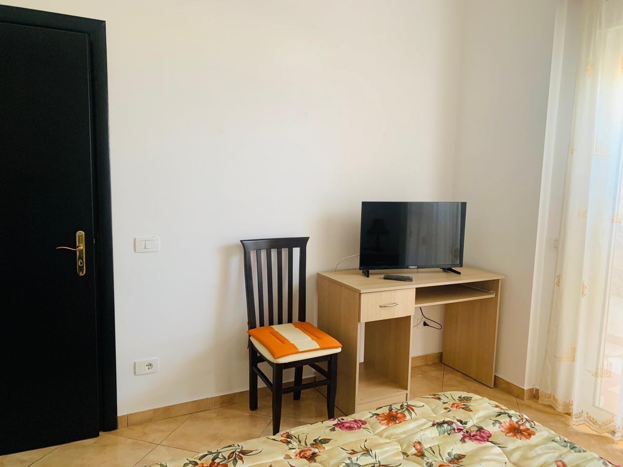 Apartament 1+1 me pamje nga detei