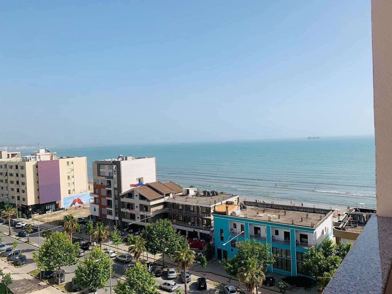 Apartament 1+1 me pamje nga detei