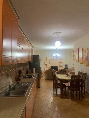 Shitet Apartament 2+1 ne Astir