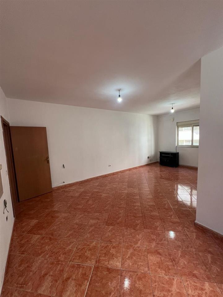 SHITET APARTAMENT 3+1+2 TEK UKD NE DURRES !