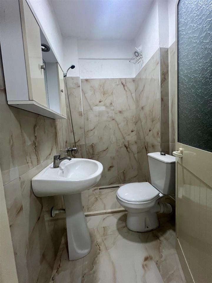 JEPET ME QIRA APARTAMENT 2+1 VIJE E PARE ME DETIN !