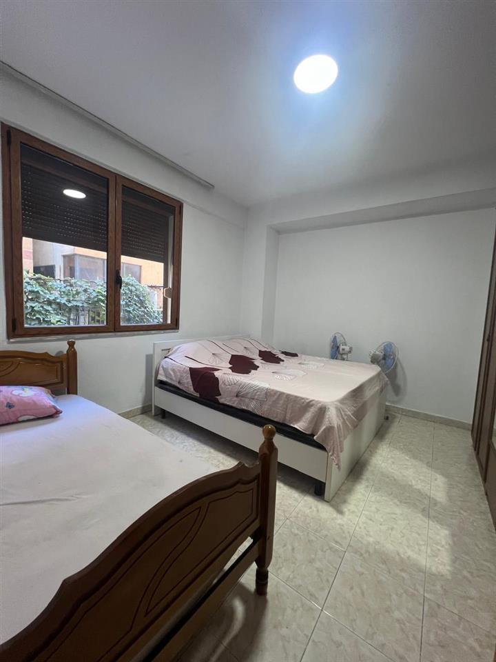 JEPET ME QIRA APARTAMENT 2+1 VIJE E PARE ME DETIN !