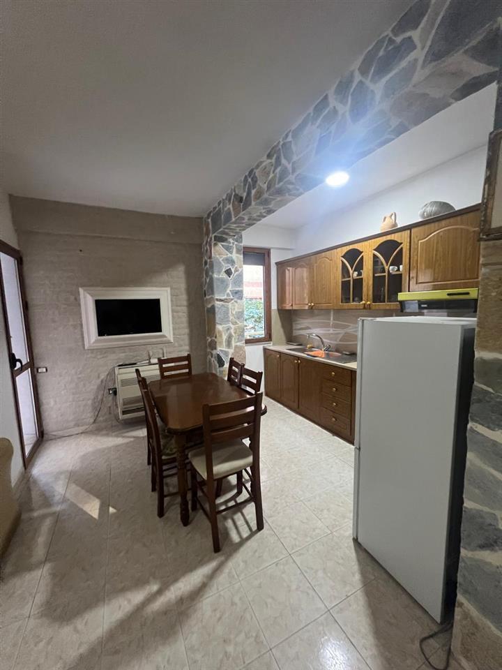 JEPET ME QIRA APARTAMENT 2+1 VIJE E PARE ME DETIN !
