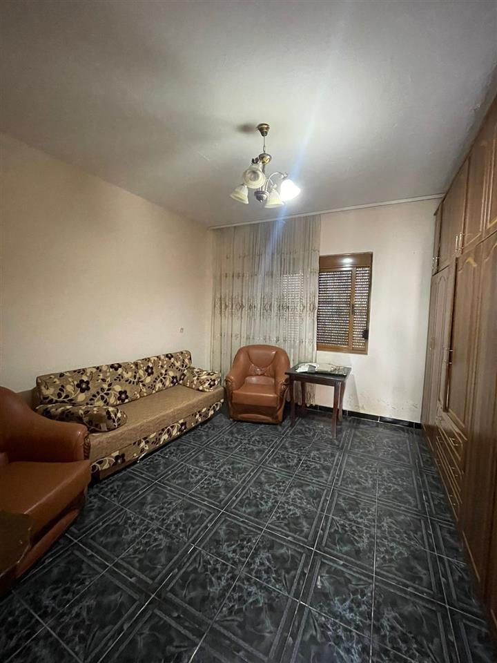 SHITET SHTEPI PRIVATE ME DOKUMENTA NE KAVAJE!