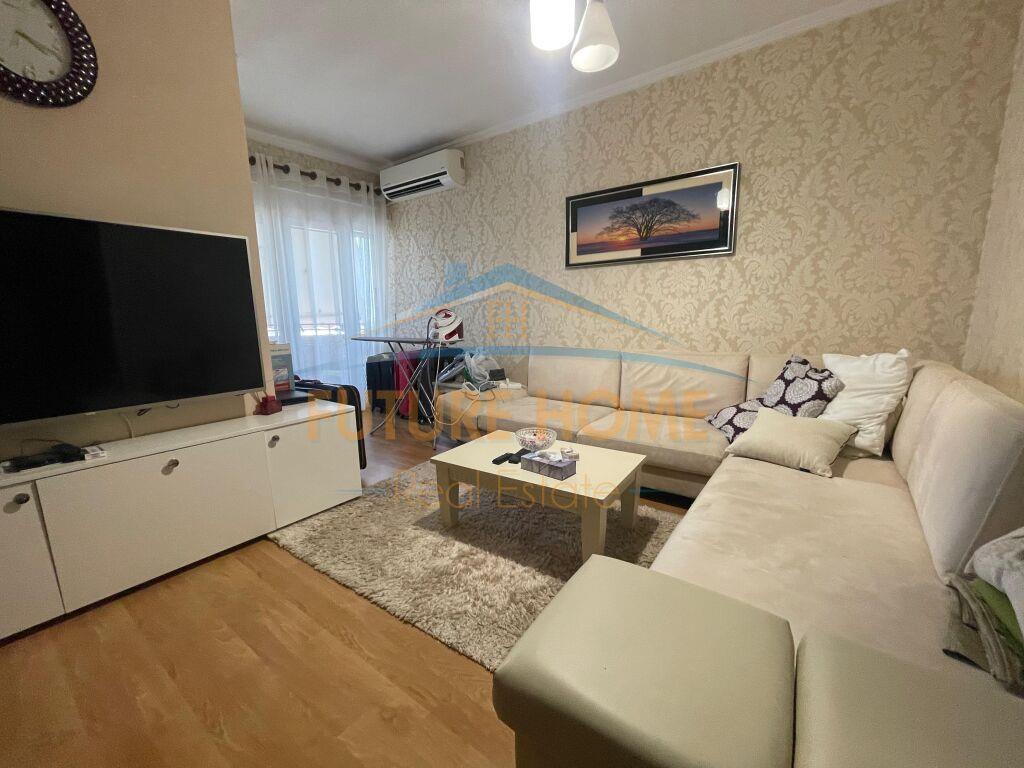 Shitet, Apartament 1+1, Qendër, Tiranë.