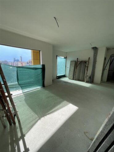 Shitet super apartament 3+1+2, Rruga Hoxha Tahsim, 116m2!