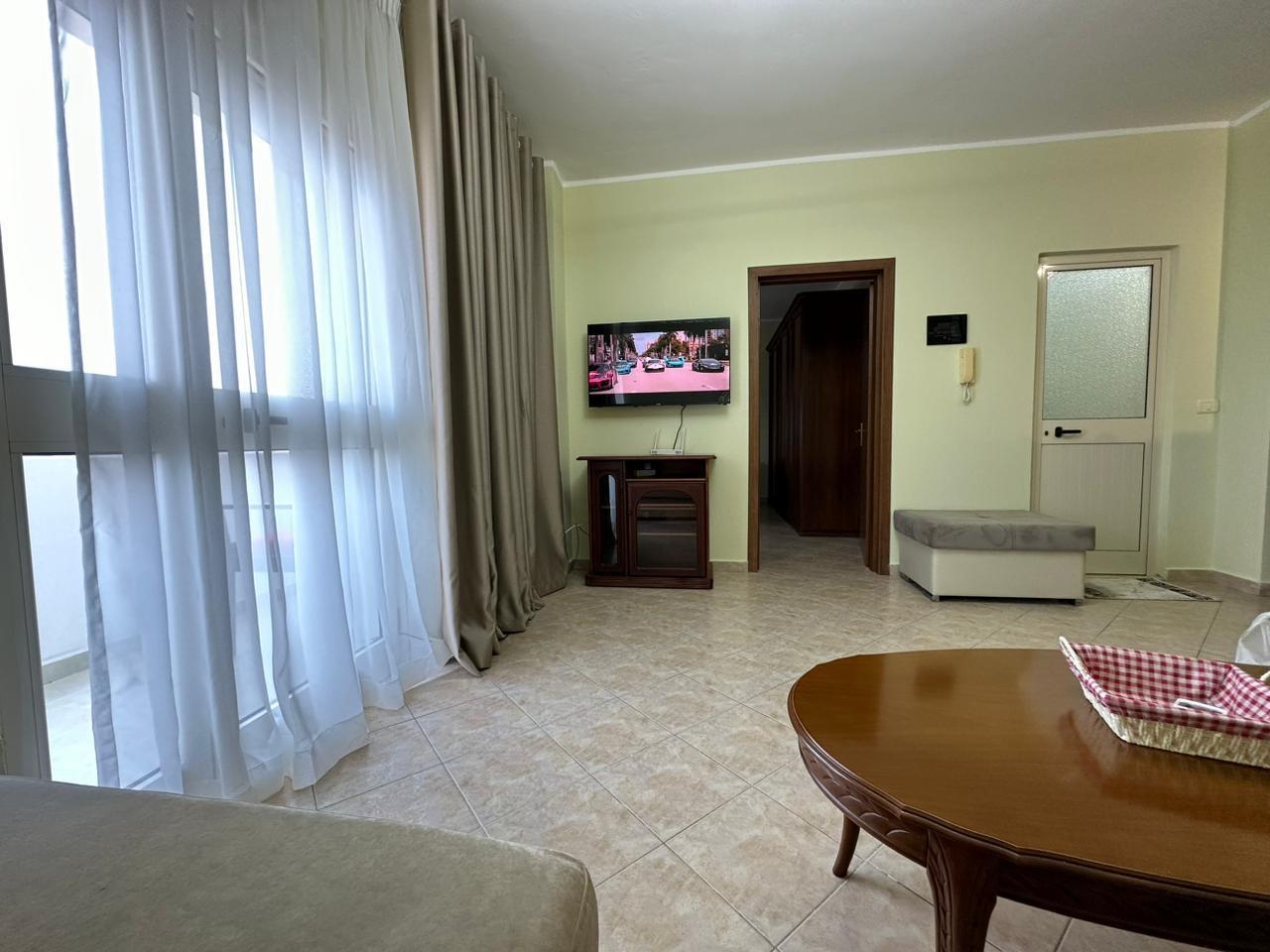 Plazh Apartament me qira Tetor – Prill/Maj